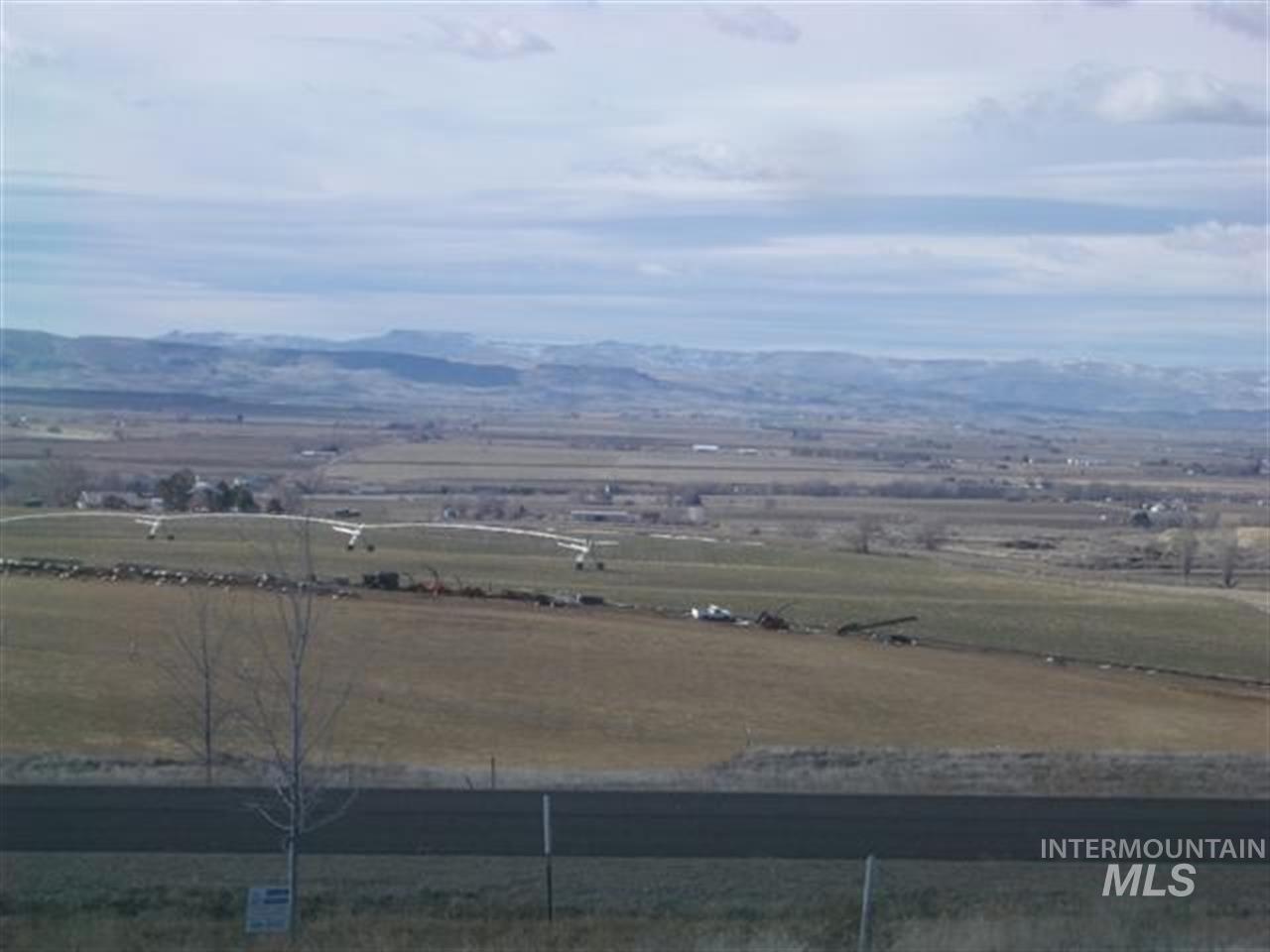 11318 West River Road - Photo 1