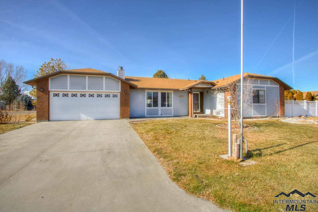 701 Riggs - Photo 1