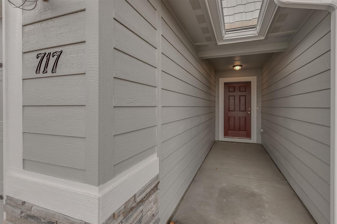 2246 Spike Ave - Photo 1