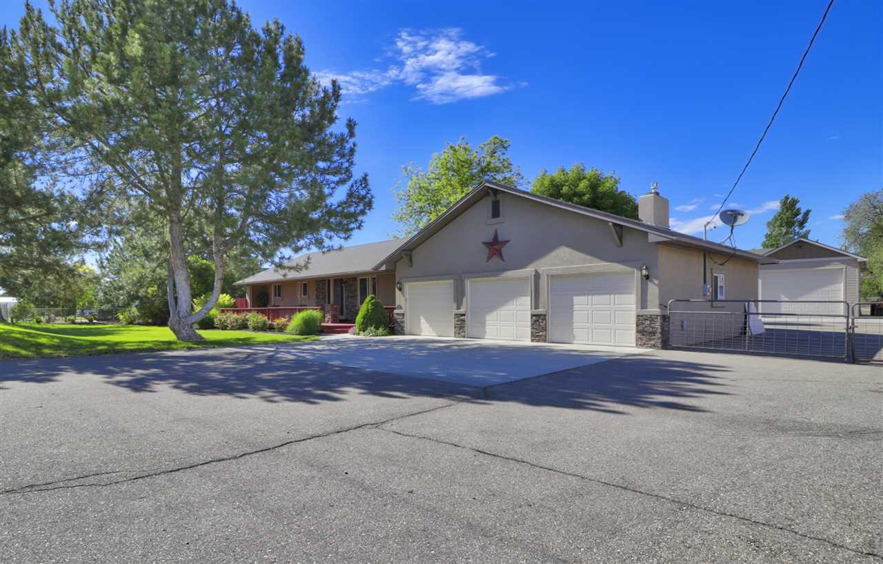 1406 East Lewis Lane - Photo 1