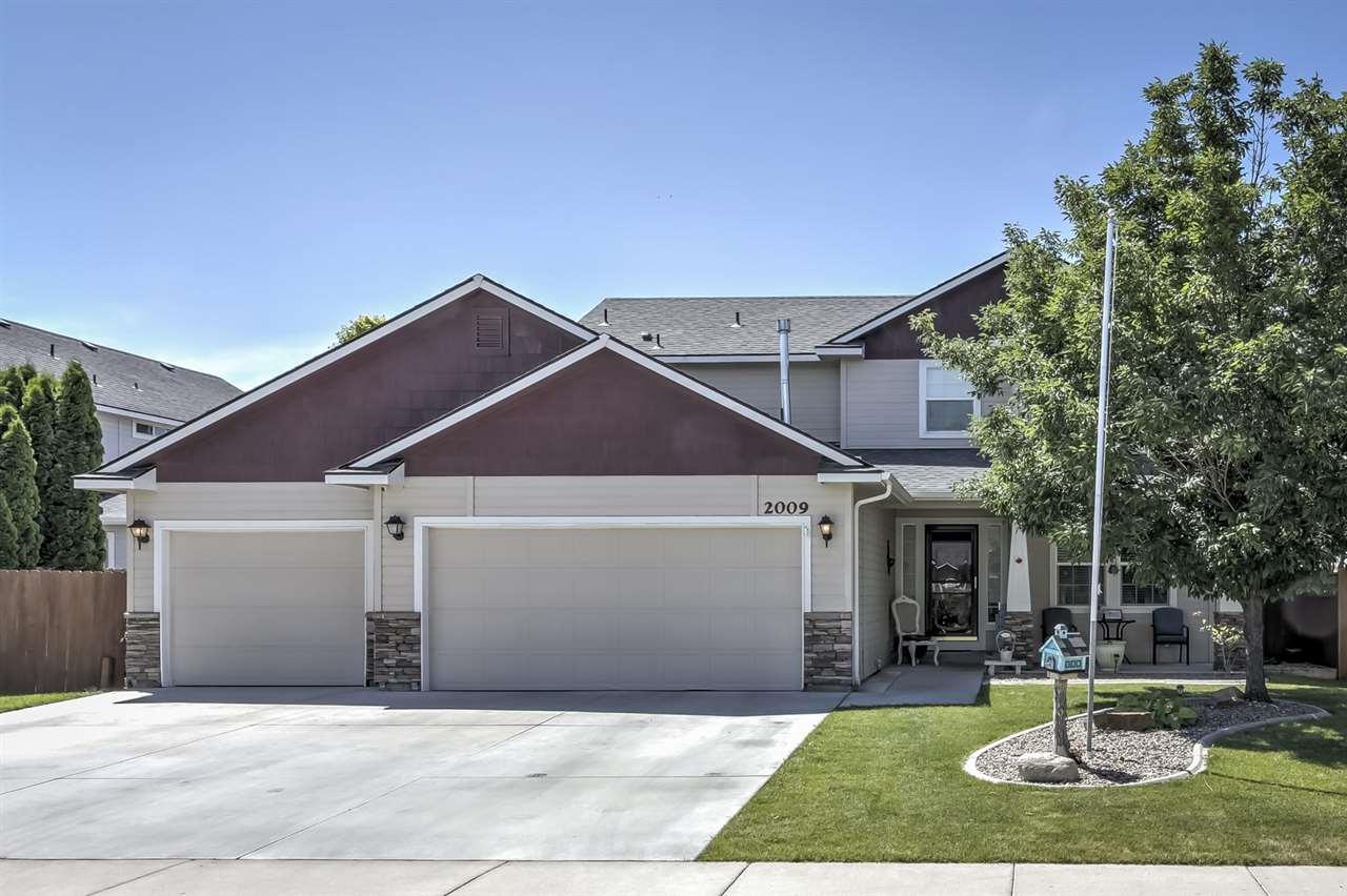 2009 Rosten Ave - Photo 1