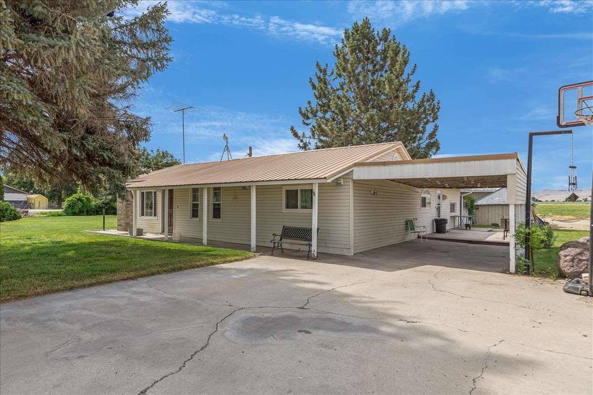 3489 Industrial Rd - Photo 1