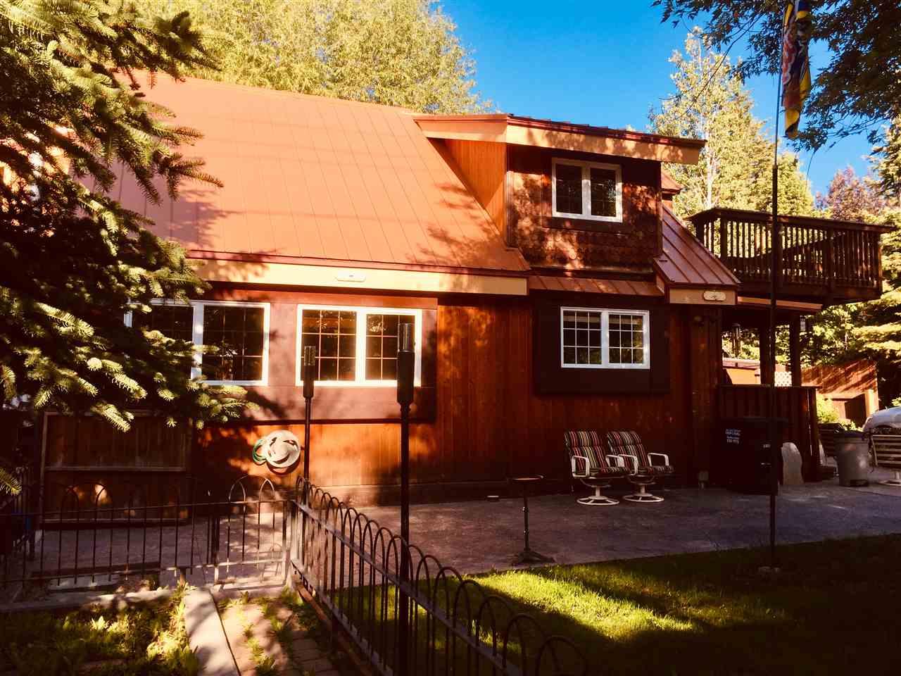 1101 Davis Ave - Photo 1