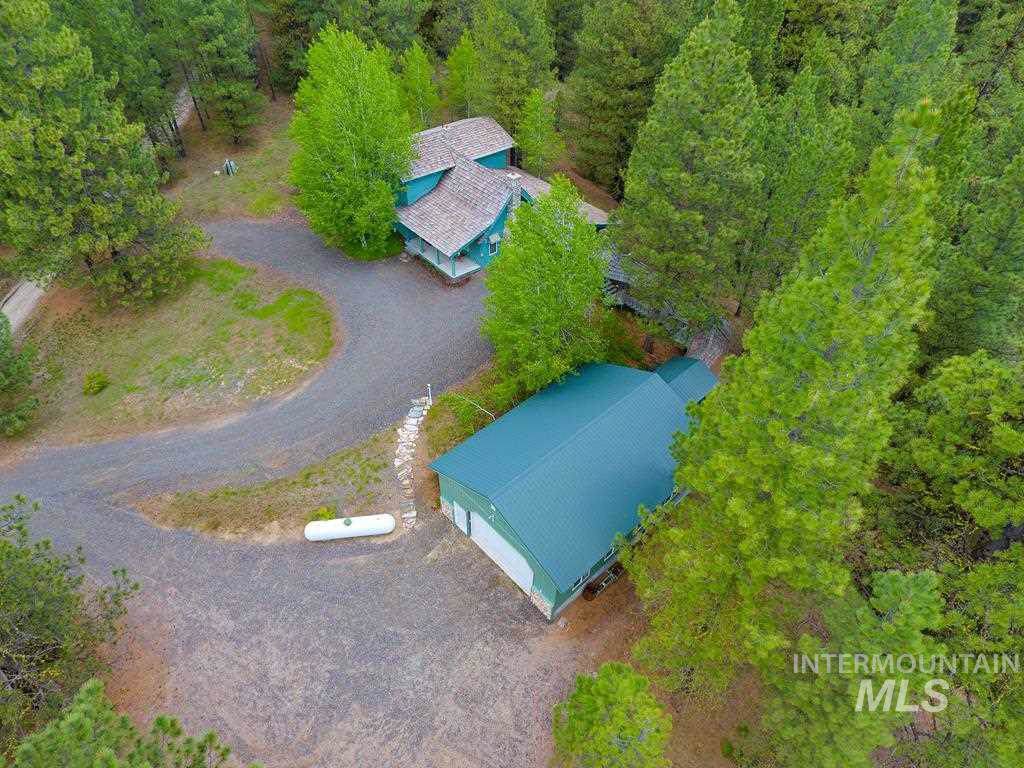 9734 Moore Dr - Photo 1