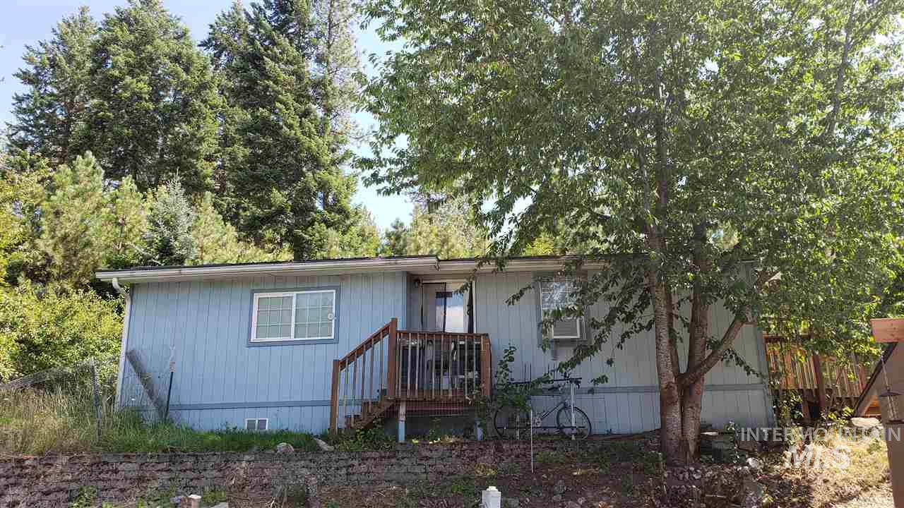 106 White Pine Drive - Photo 1