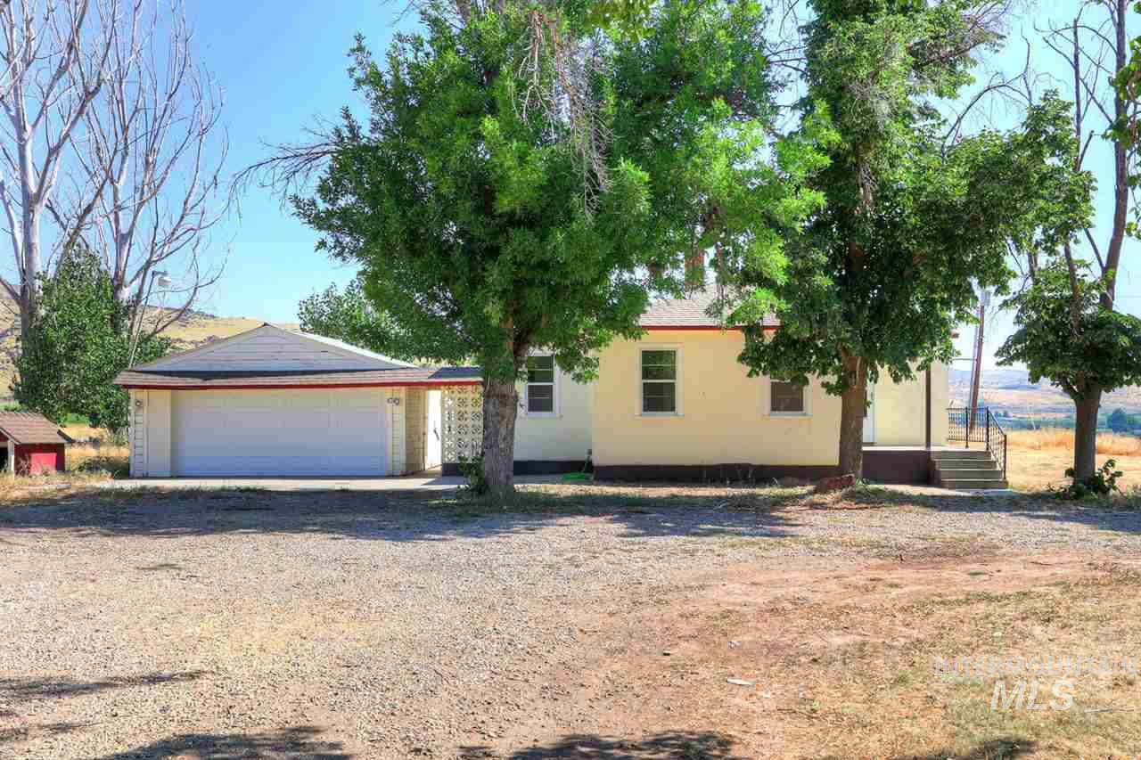 2550 Black Canyon Hwy - Photo 1