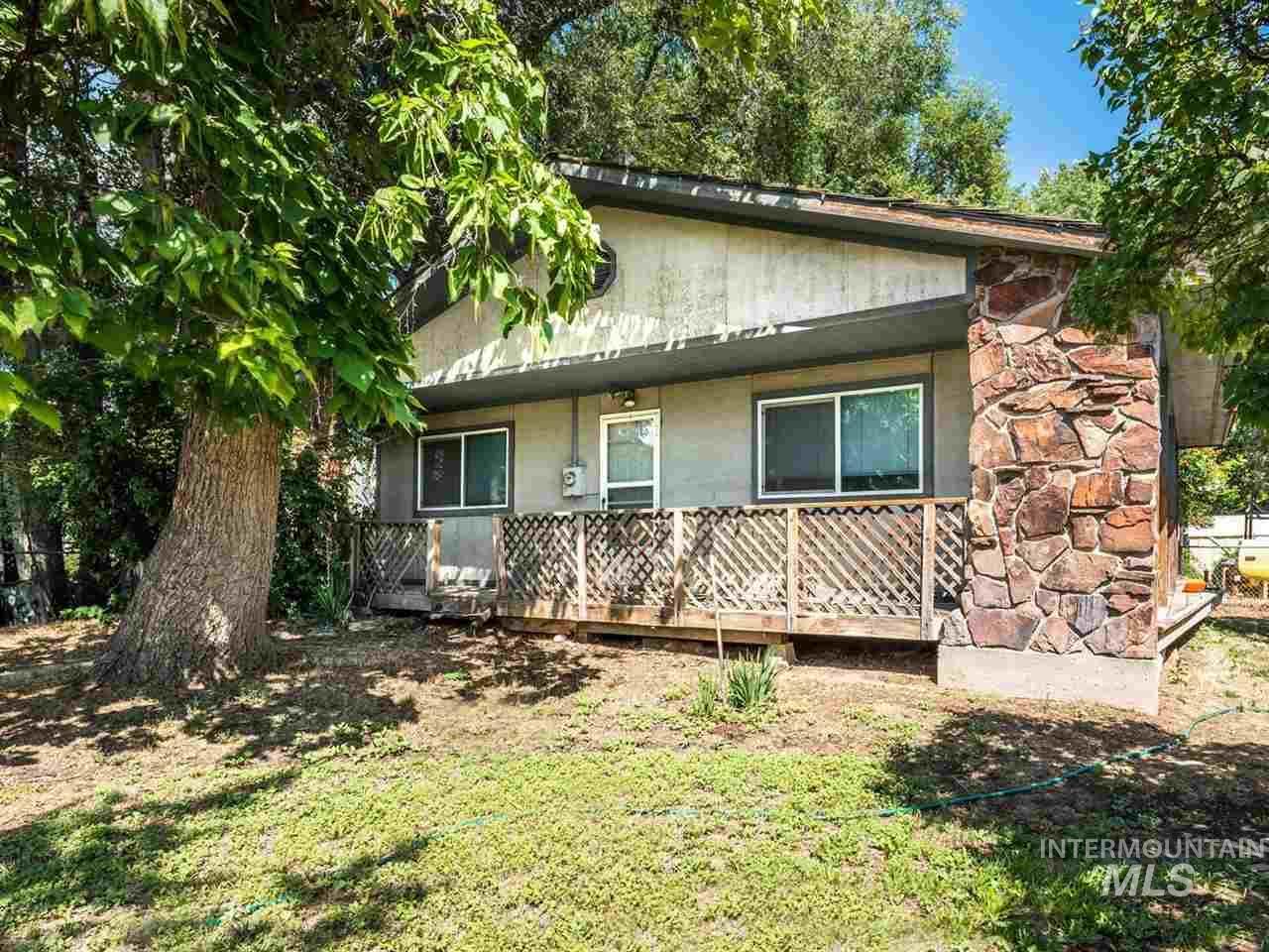 2316 Phillippi St - Photo 1