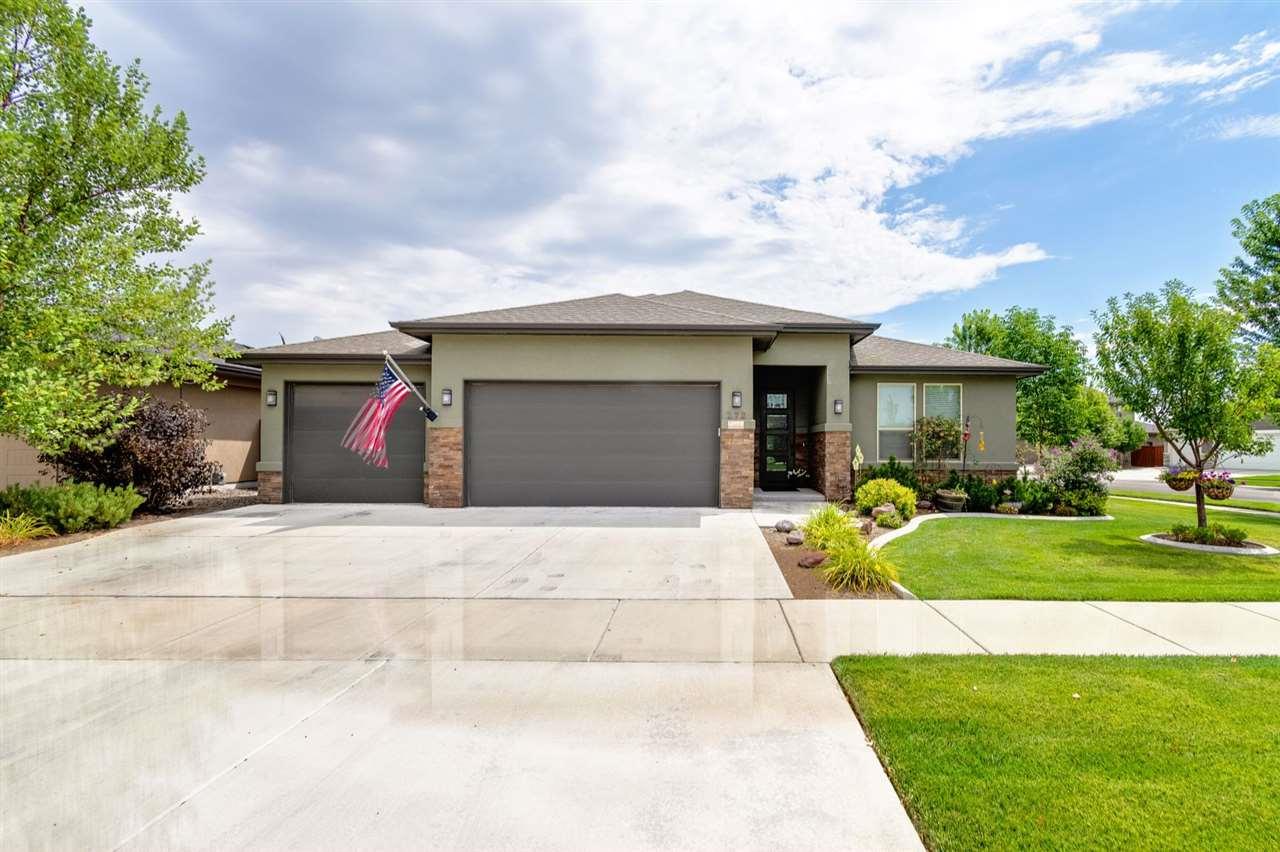 272 Barkvine Way - Photo 1