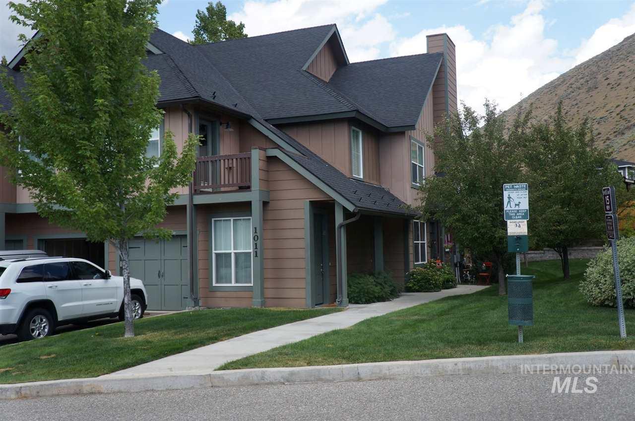 1011 Copper Ranch Way - Photo 1