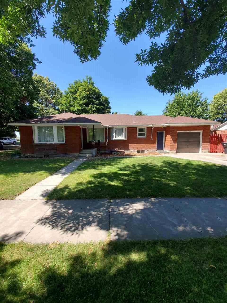 1758 Occidental - Photo 1