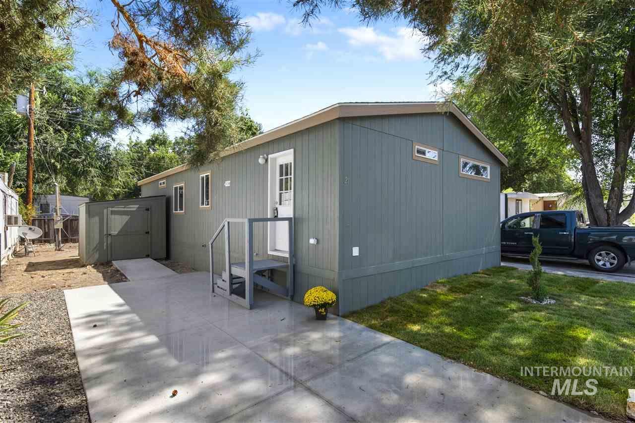 208 44th St. - Photo 1