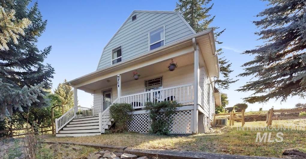 201 Montgomery Street - Photo 1