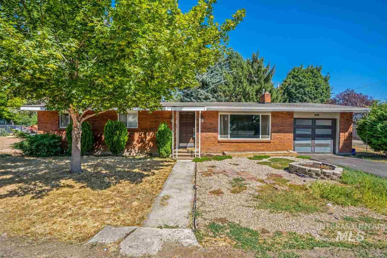 1818 Ancestor Ave - Photo 1
