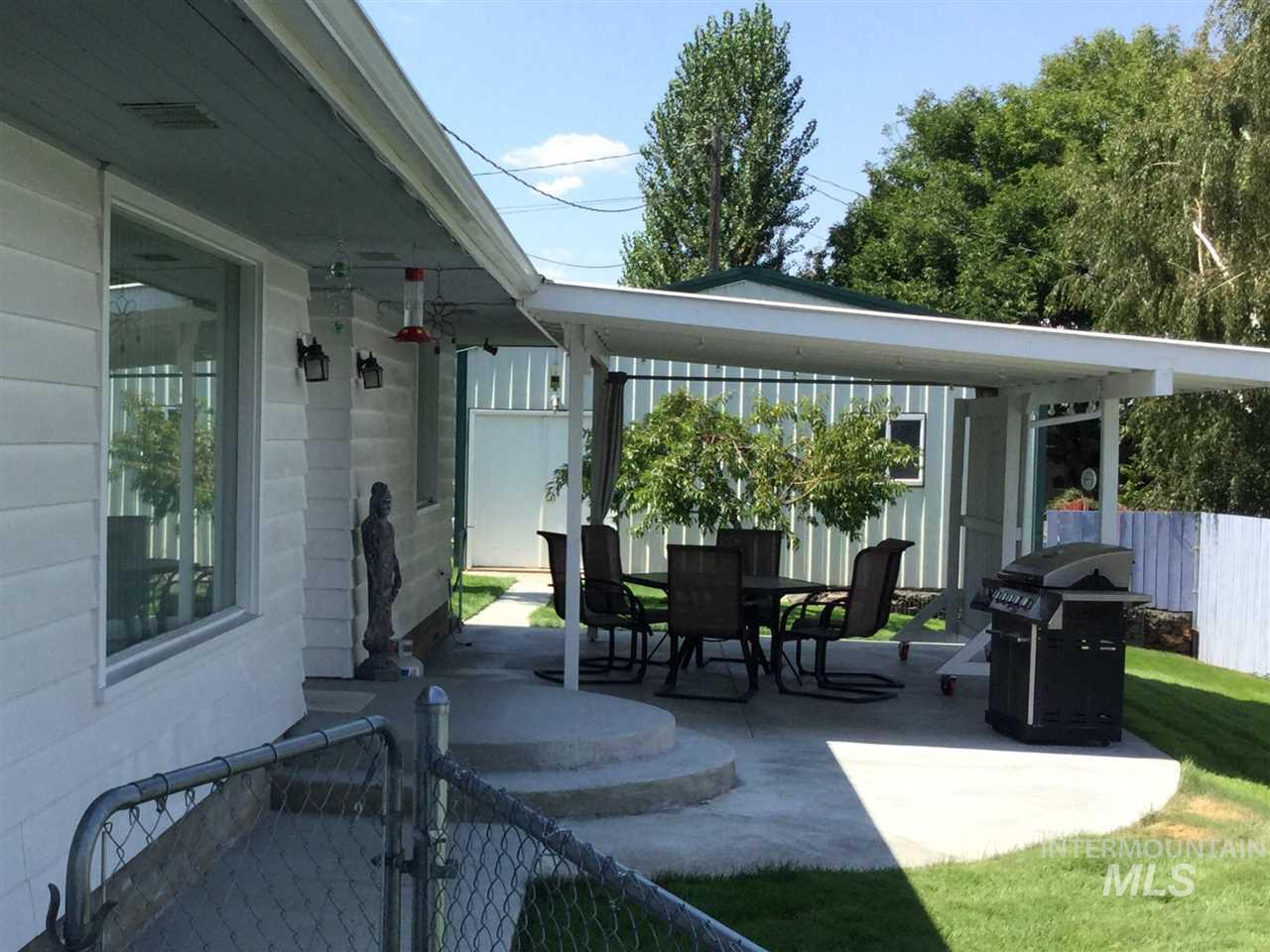 334 Skyline Dr - Photo 1