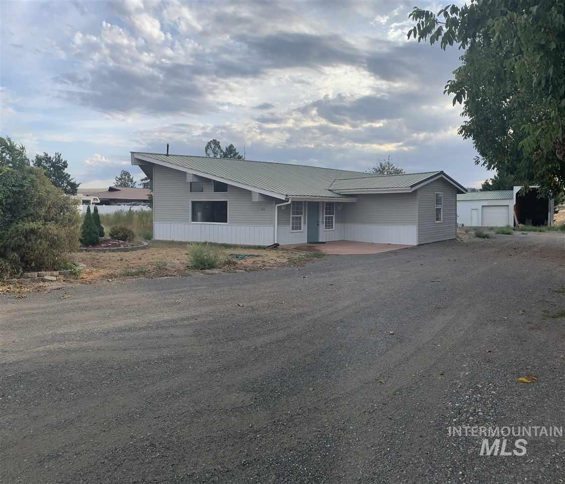 1851 6th Ave - Photo 1