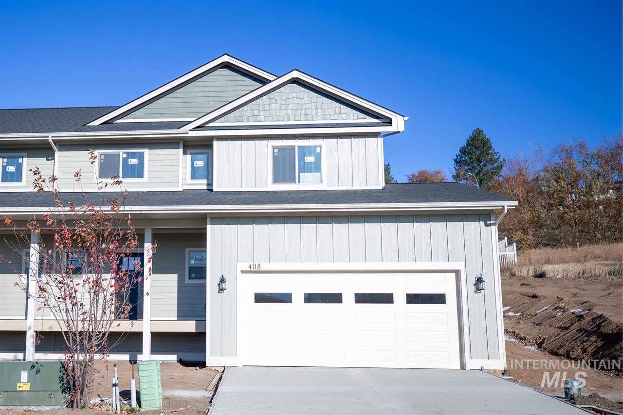 408 Southview - Photo 1