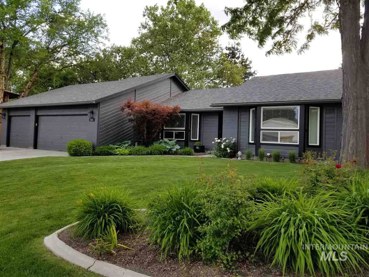 658 Palmetto Drive - Photo 1