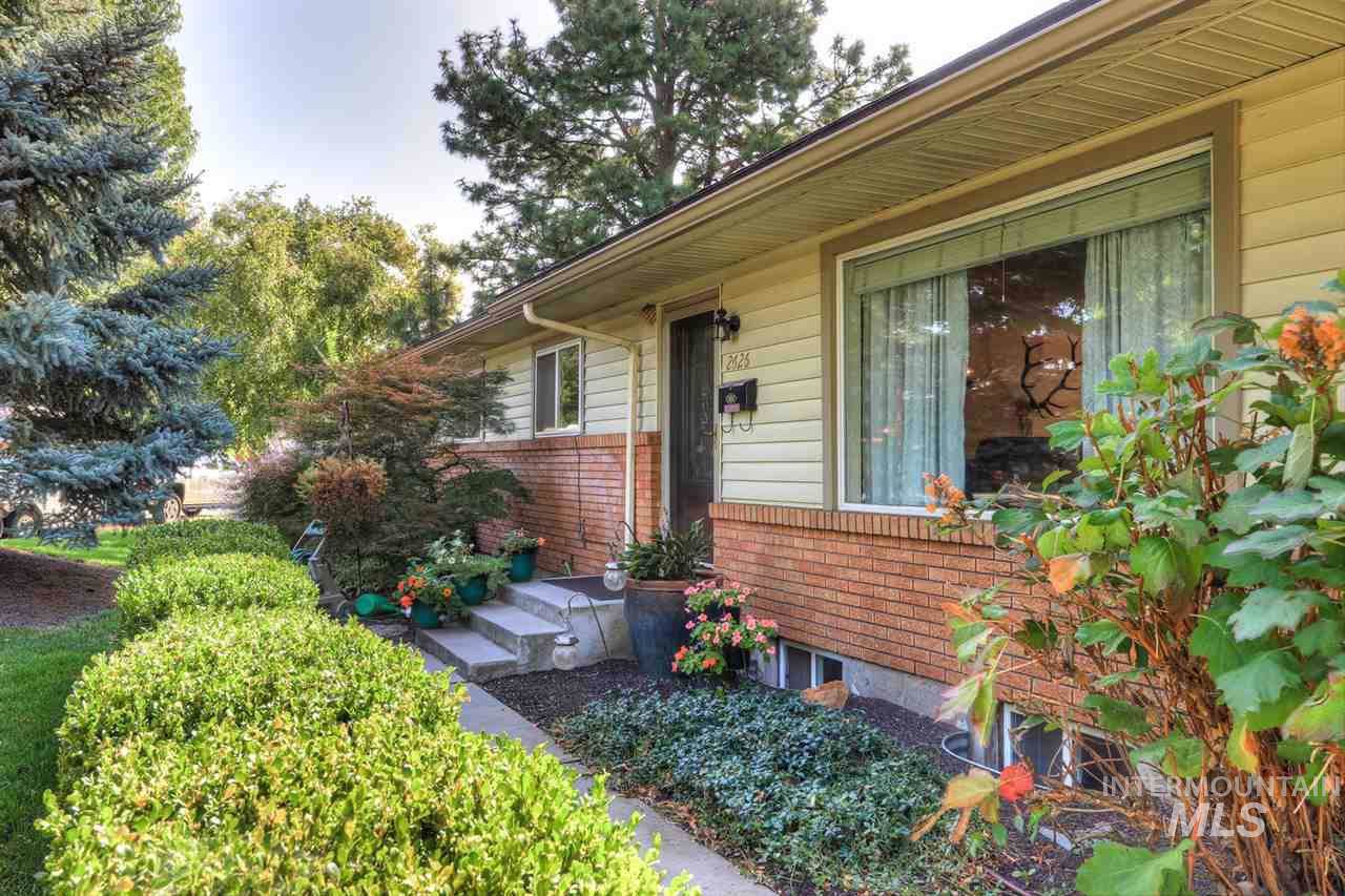 2626 Augusta - Photo 1