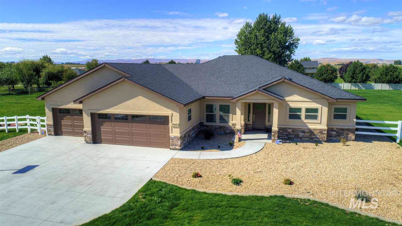 19651 Sandy Beach Ct - Photo 1