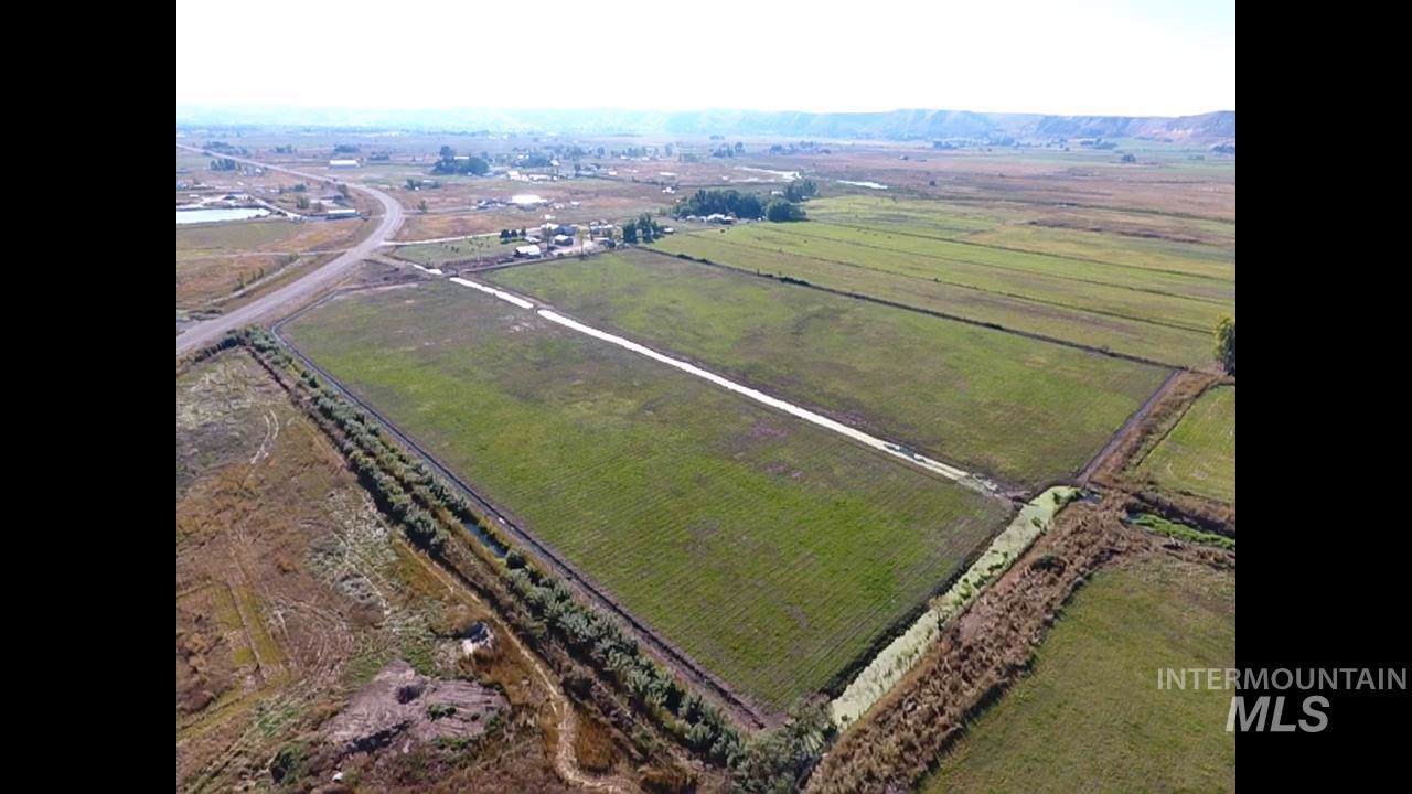 3443 Hwy 52 - Photo 1