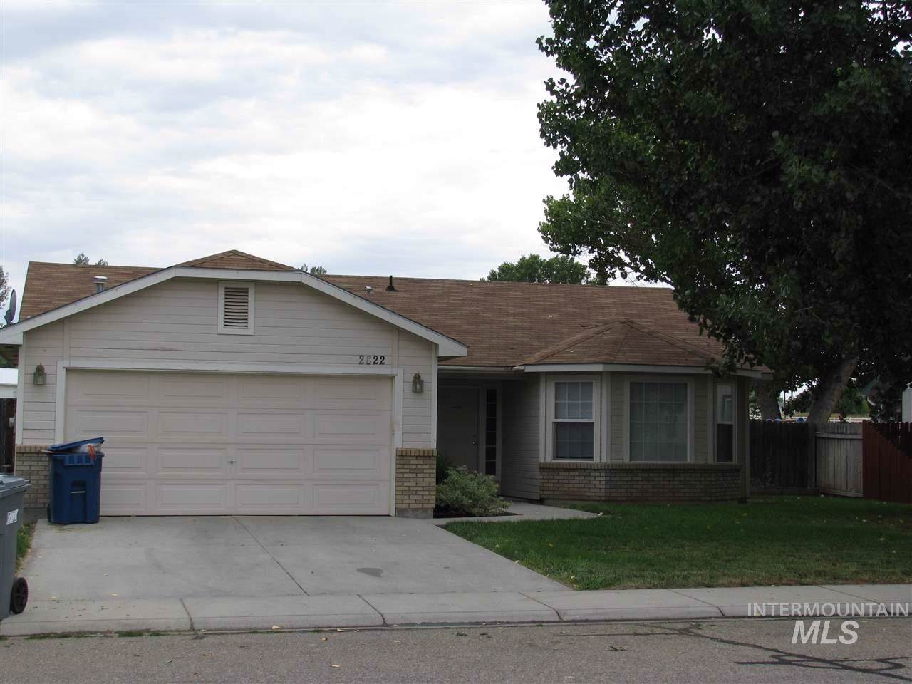 2822 Iowa Ave - Photo 1