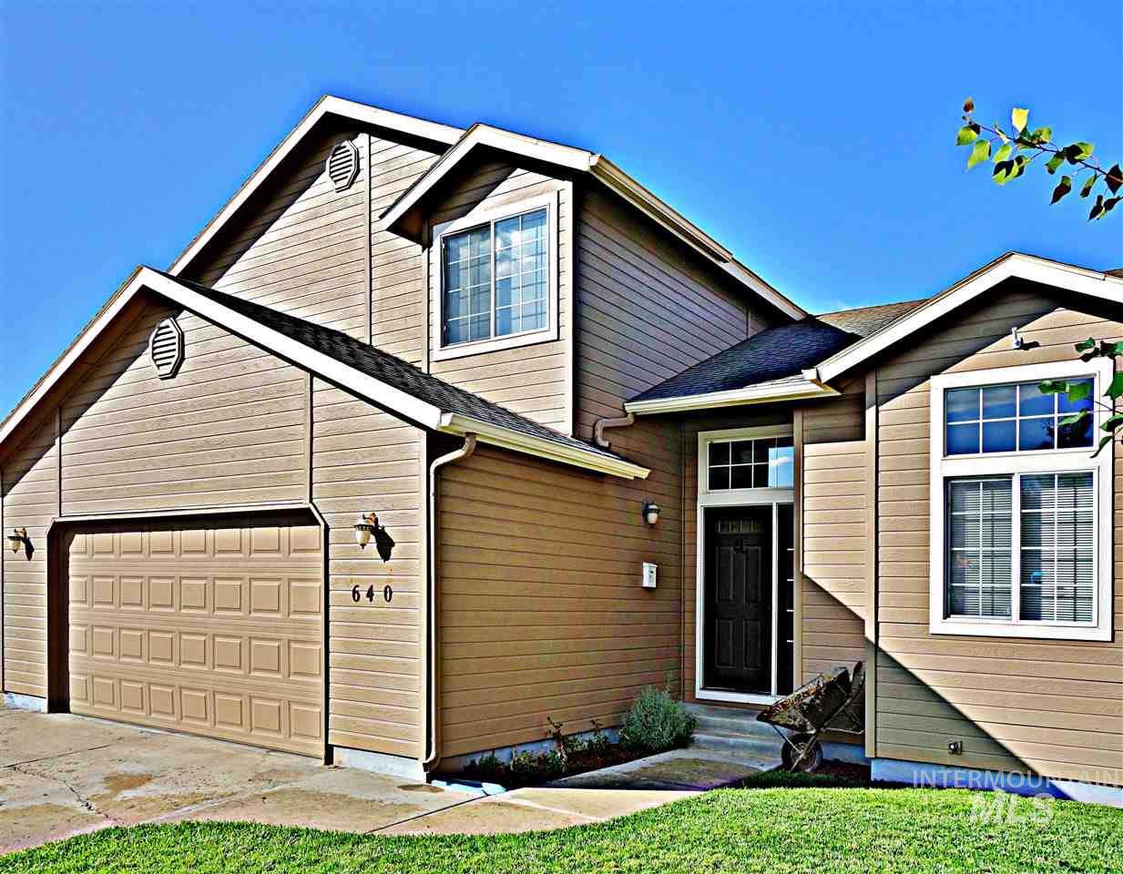 640 Alderwood Lane - Photo 1