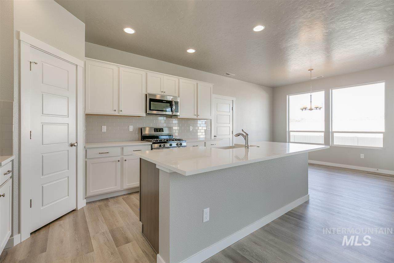 11680 Teratai Ct - Photo 1