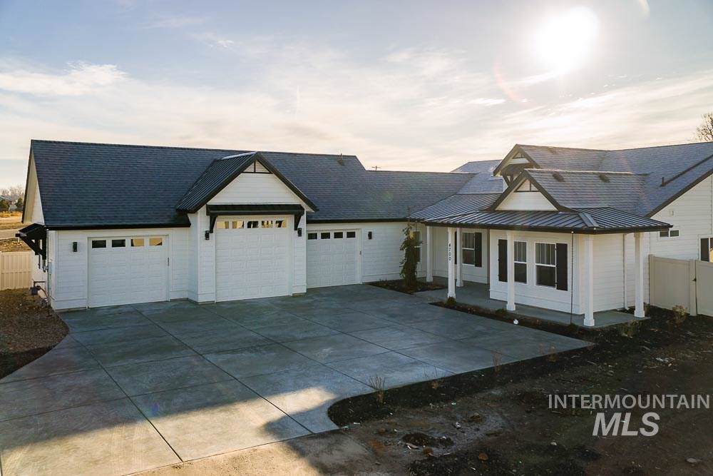 4700 Zopiro Way - Photo 1
