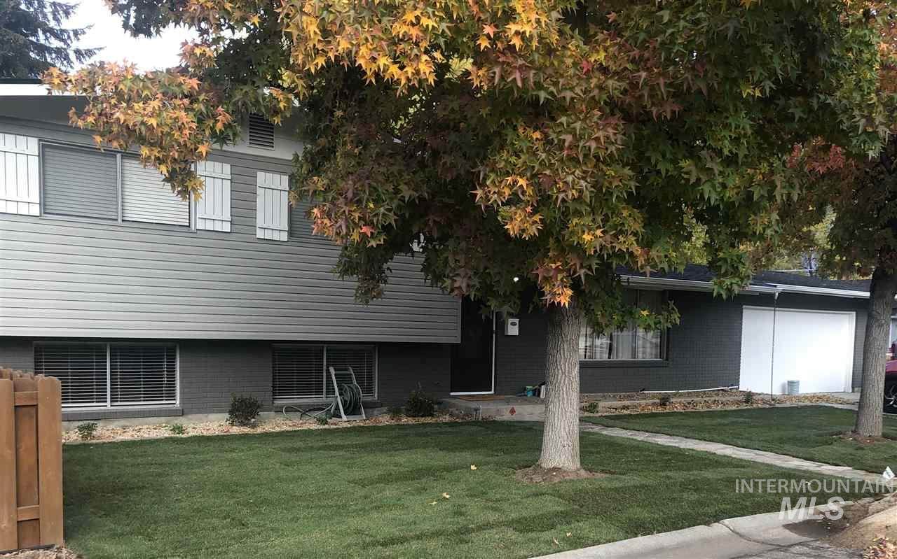 4615 Kootenai Place - Photo 1