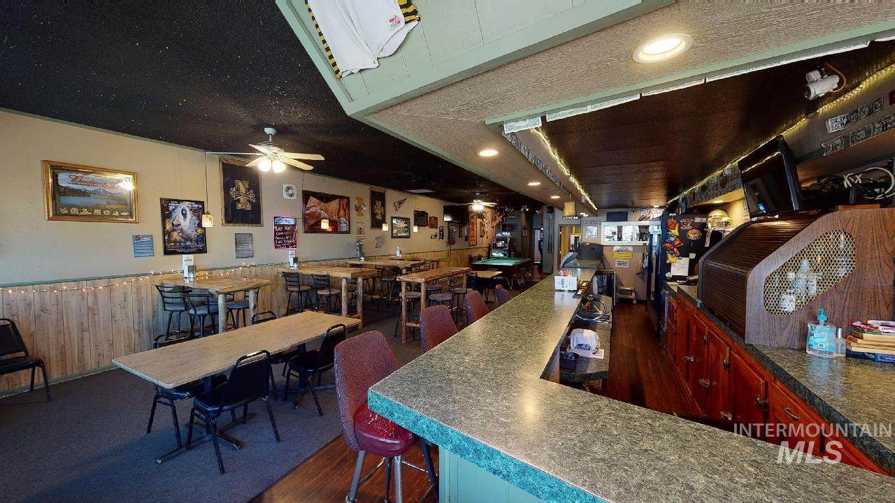 25 Main - Photo 1