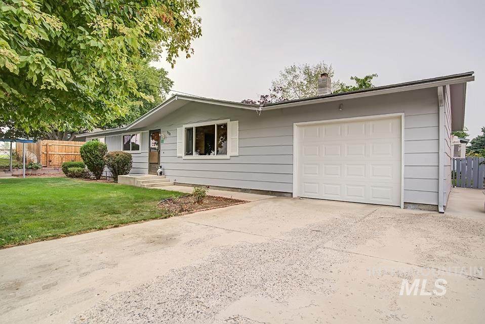 1820 7th - Photo 1