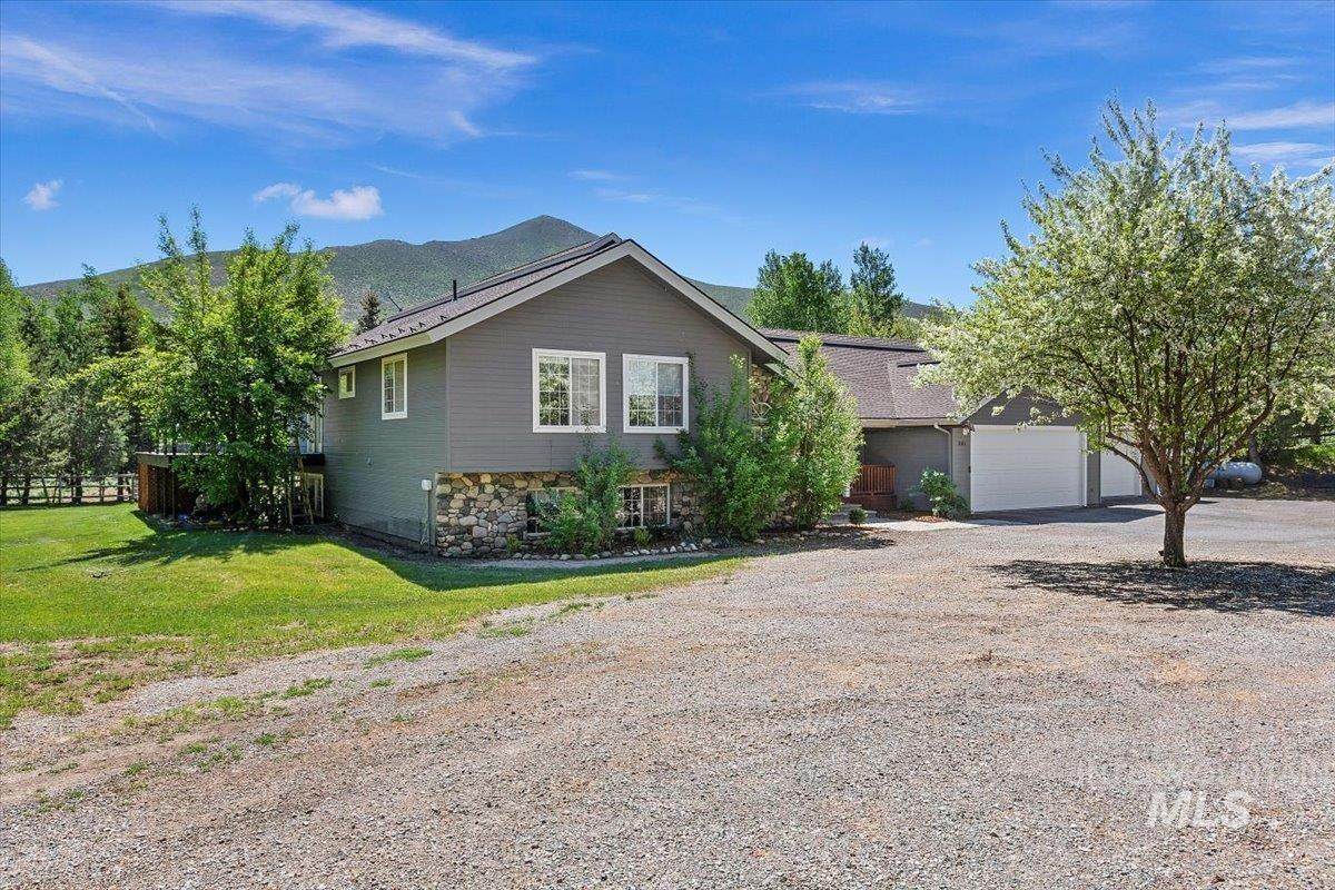 361 Croy Creek Rd - Photo 1