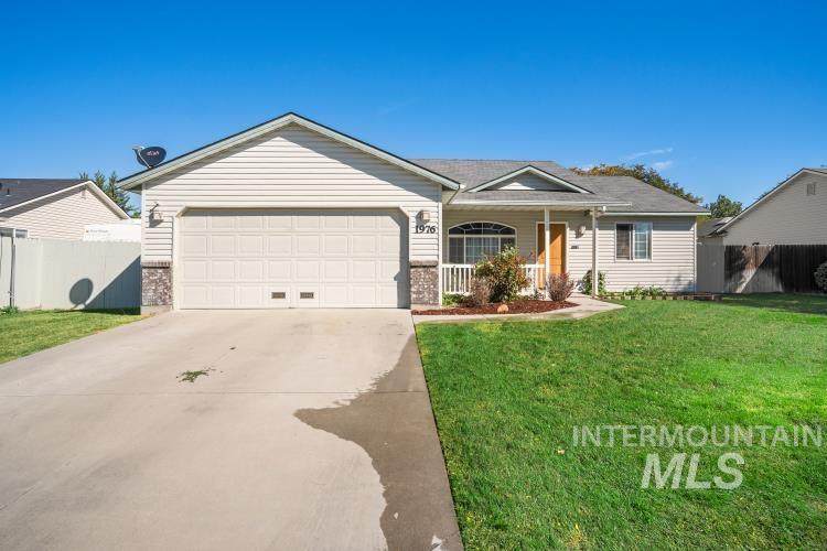 1976 Ridge Pointe - Photo 1