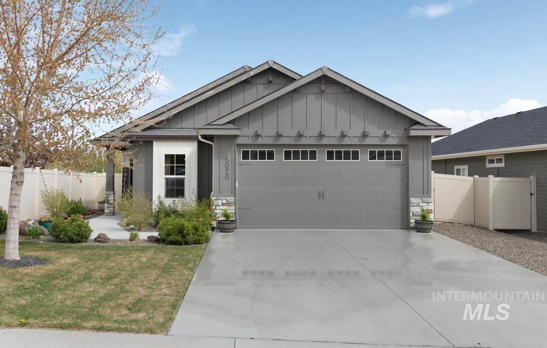 5020 S Lava Springs Loop - Photo 1