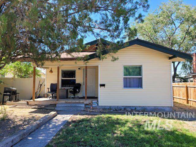 421 8th Avenue - Photo 1