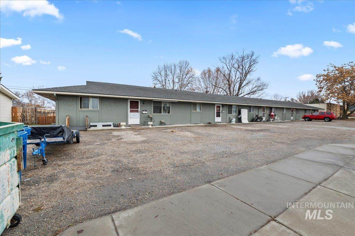 1534 8th St - Photo 1