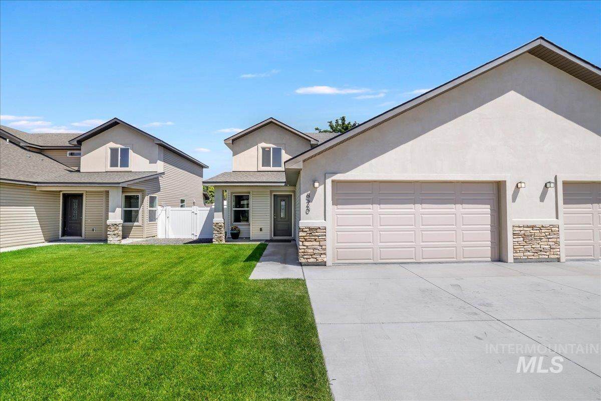 820 & 824 Jack Ave - Photo 1