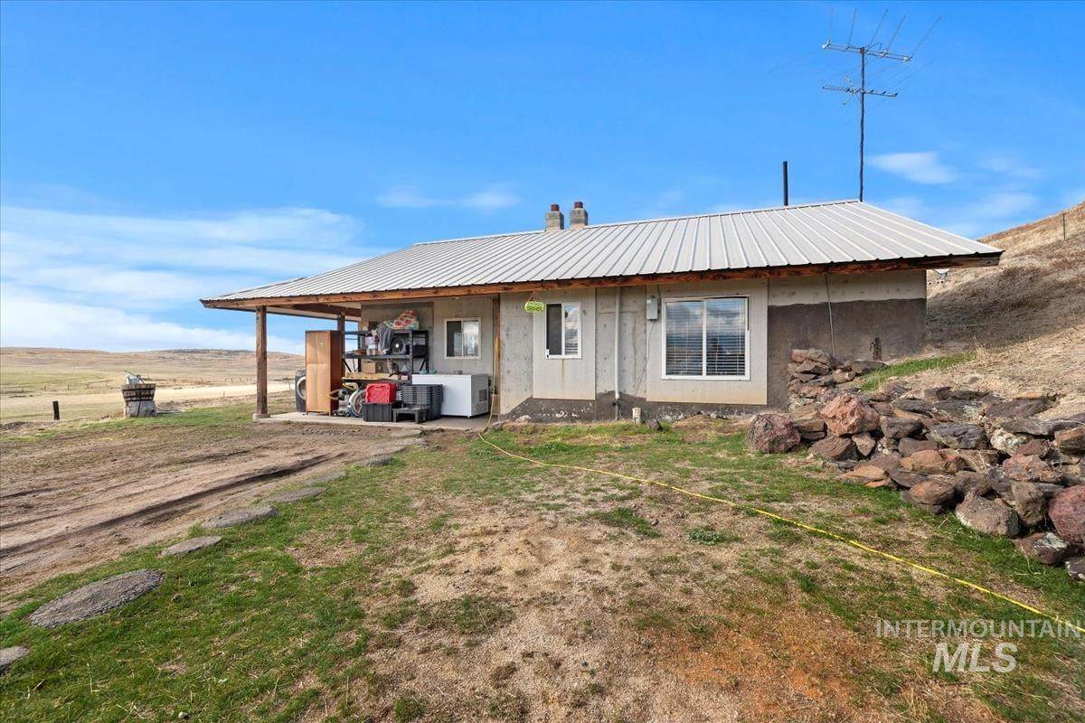 2235 Hog Flat Lane - Photo 1