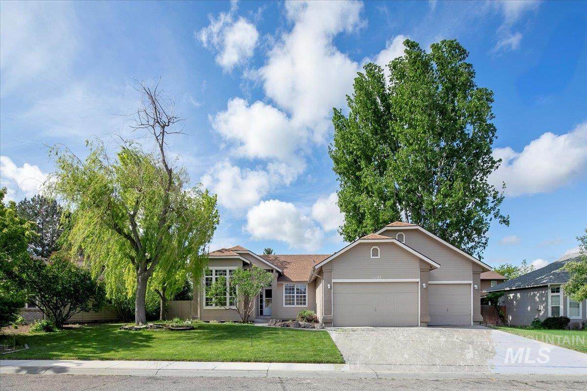 11147 W Highmont Drive - Photo 1
