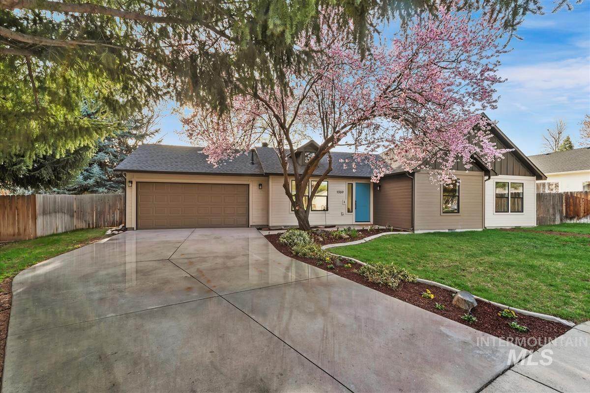1069 Marsh Hawk Pl - Photo 1