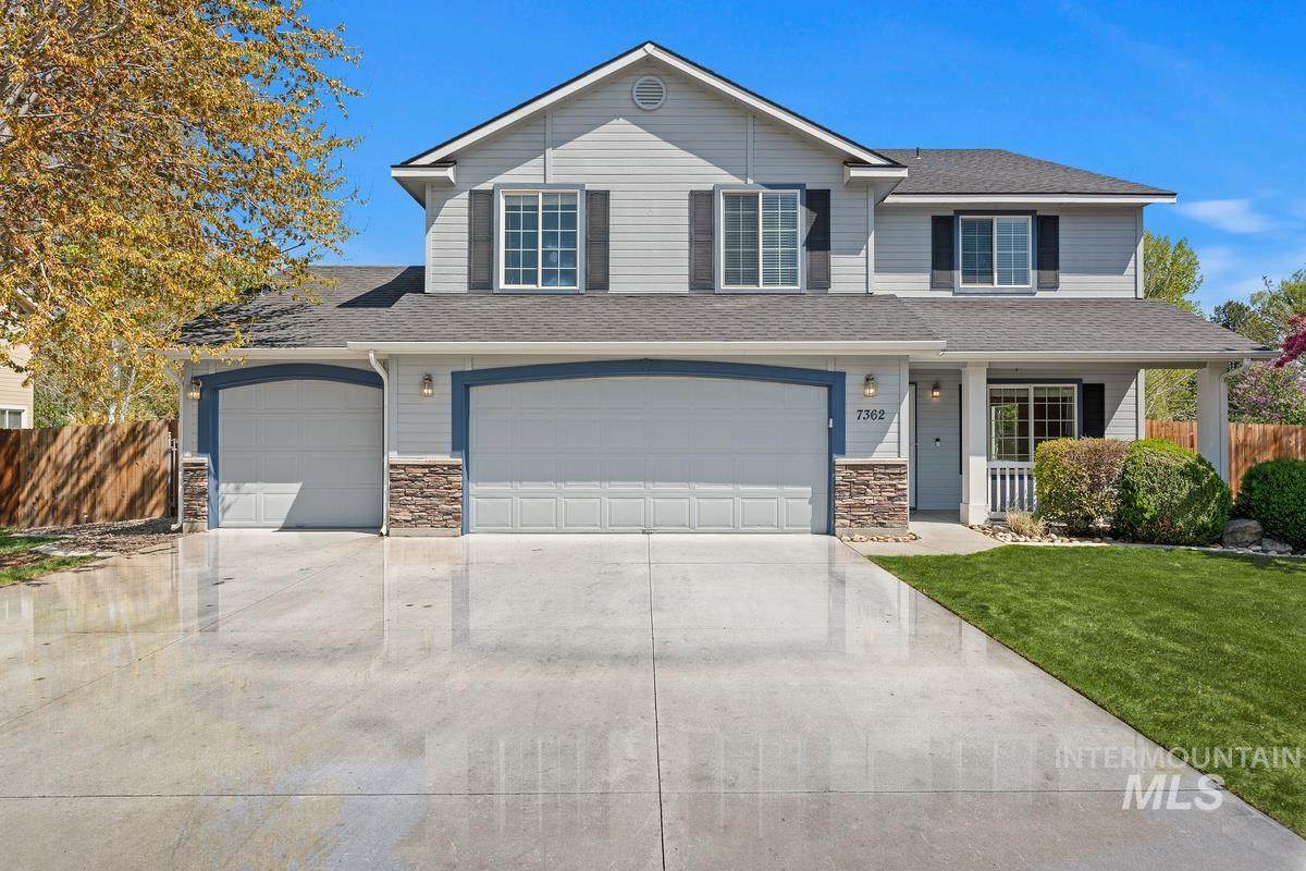 7362 Shadowmoss Ave - Photo 1