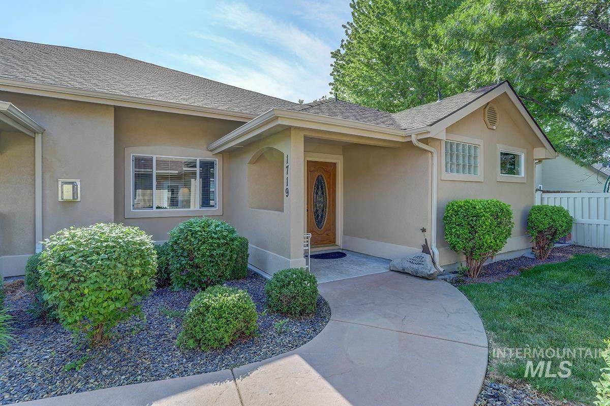 1719 E Horse Creek Ct. - Photo 1