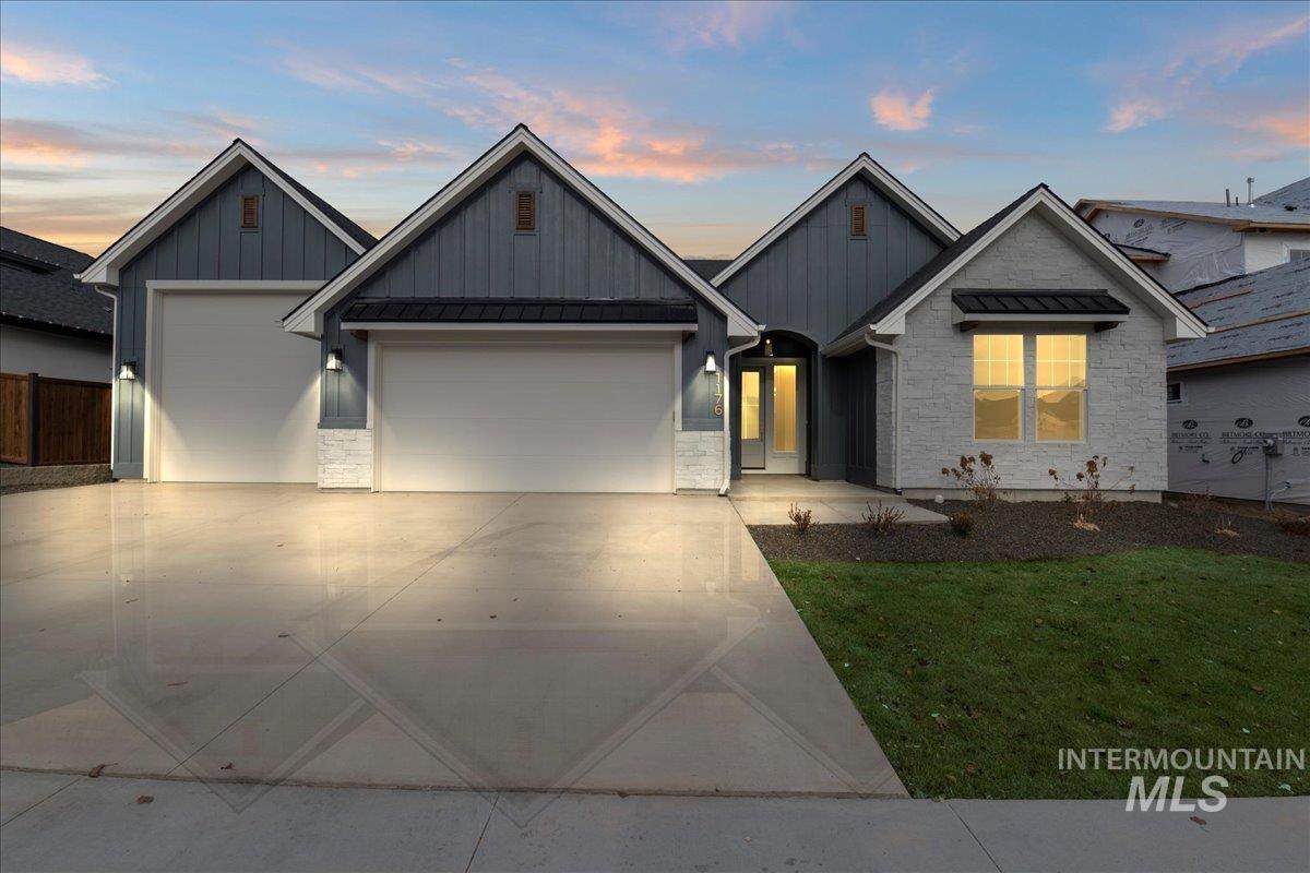 1176 Eiger Dr - Photo 1