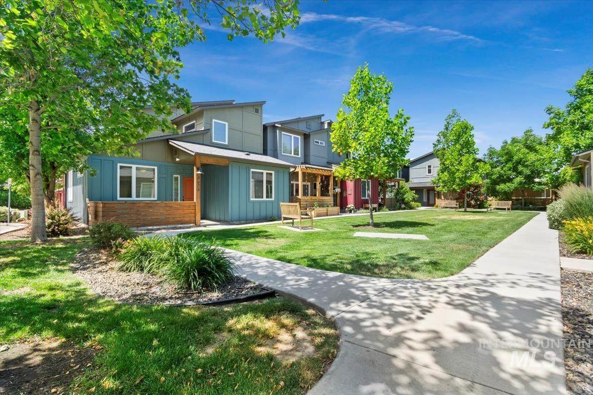 3626 Kay Ln - Photo 1