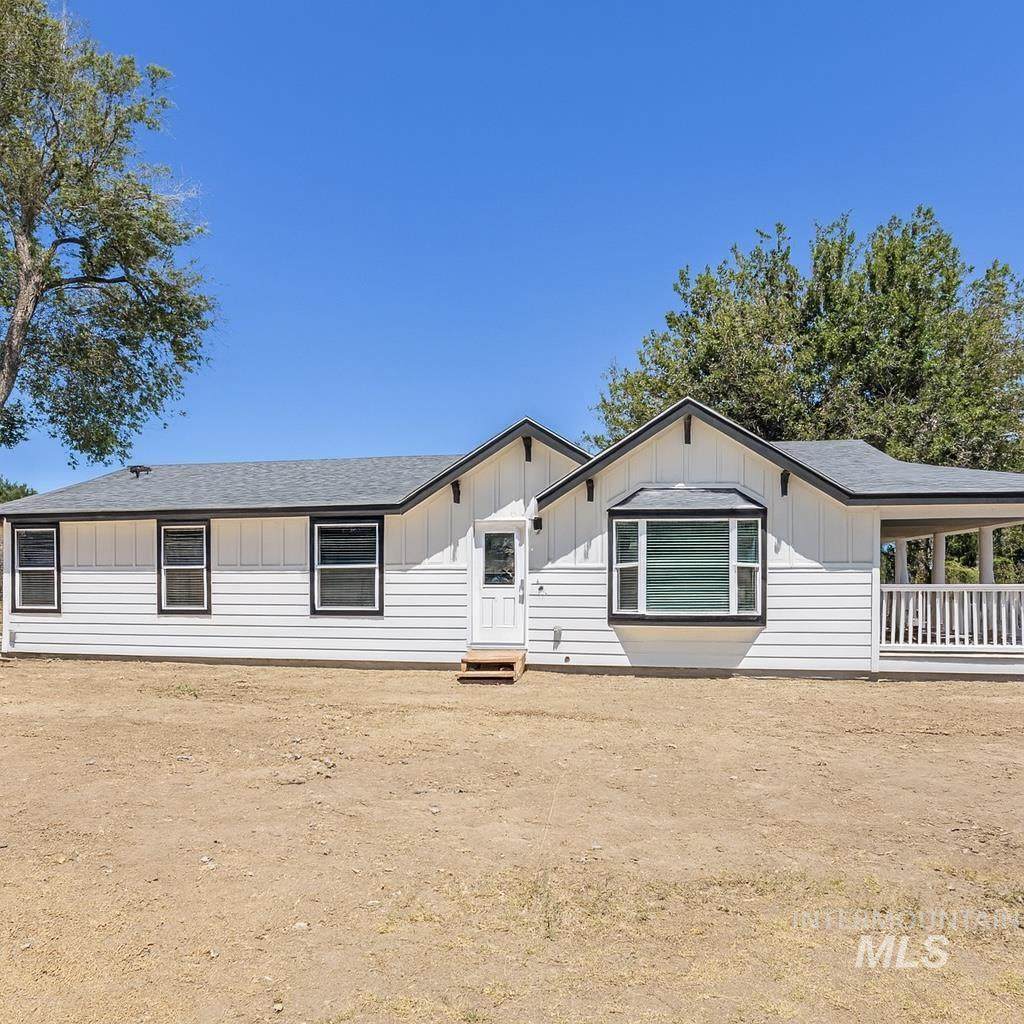 320 Aruthur Ave - Photo 1