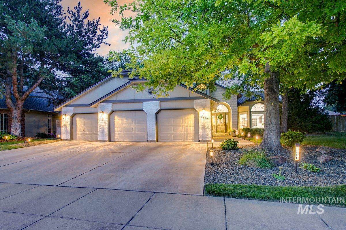 3806 Sawgrass Place - Photo 1