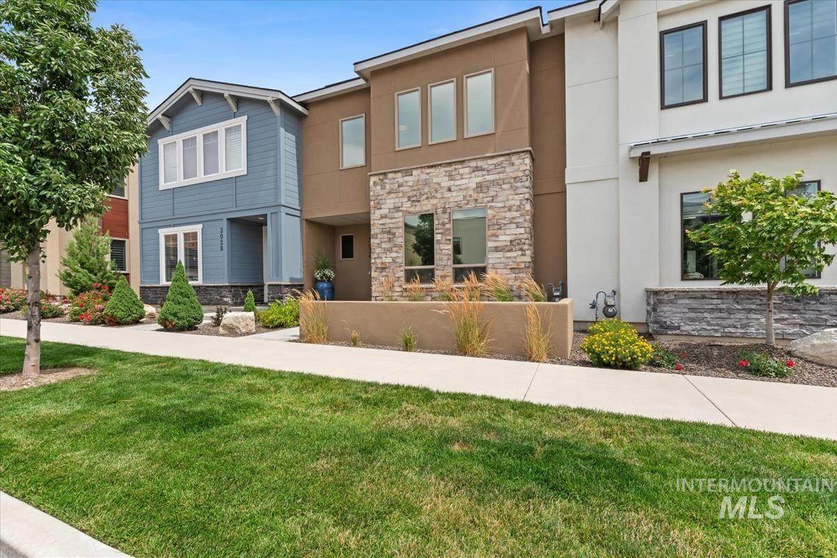 3034 Honeycomb Way - Photo 1