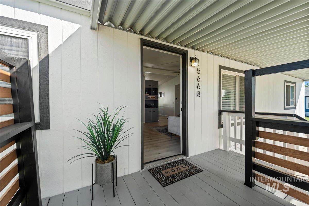5668 Bullrun Ln - Photo 1