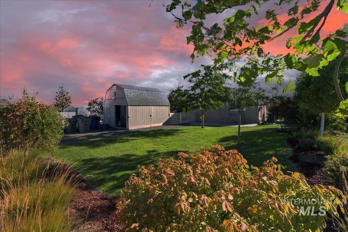 8301 Blue Heaven Lane - Photo 1