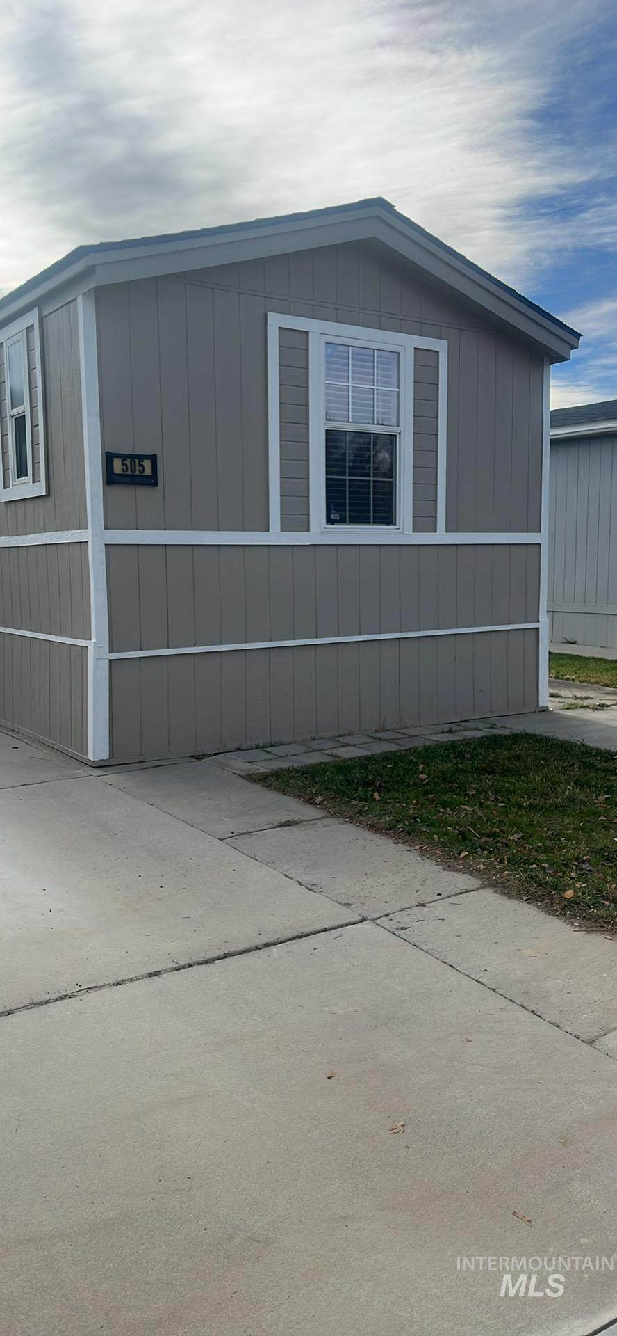 505 Greenleaf - Photo 1